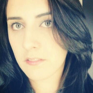 Meet your Posher, Camila clara